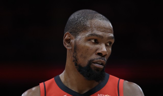 火箭加时122-128不敌76人 球员评价：7人及格，2人崩盘