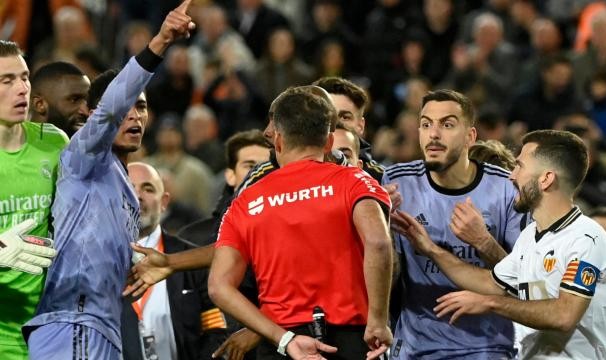 遭遇争议判罚 皇马担心西甲裁判吹“任务哨”