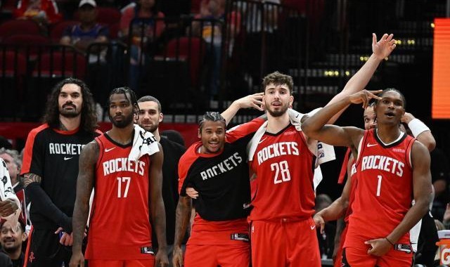 九游体育电脑版官方下载-收官大战火箭变拦路虎！左右勇士湖人快艇掘金命运