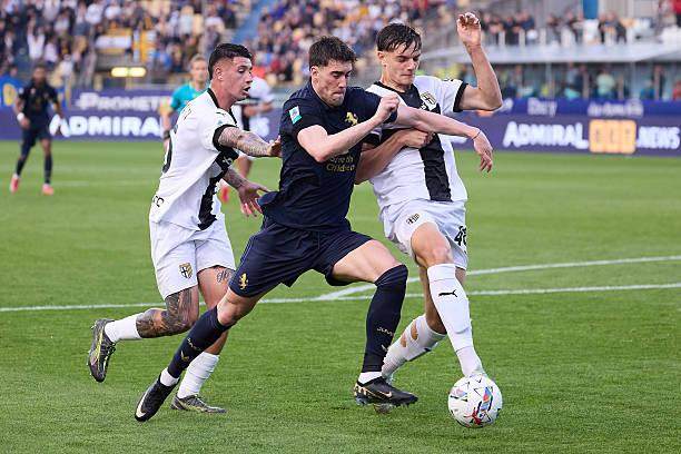 1745453133287047617.jpg 2211651589-612x612.jpg